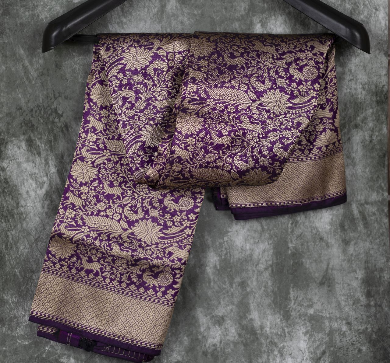 ROYAL BLUE KATAN FIGURE SILK DUPATTA